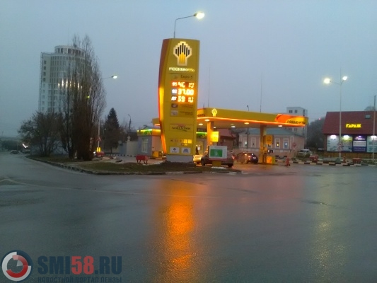 Специалисты поведали о судьбе цен на горючее в 2018-ом Специалисты поведали о судьбе цен на горючее в 2018-ом