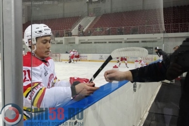 Хоккеисты пензенского "Дизеля" разгромили "КРС-БСУ" из Пекина