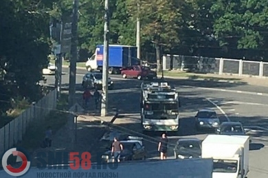 Из-за ДТП на улице Гагарина в Пензе встали троллейбусы