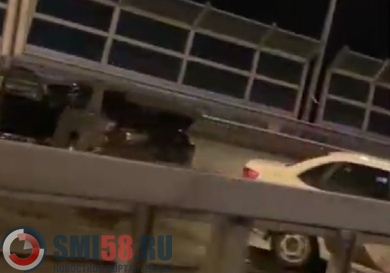 Ночью в Пензе произошло серьезное столкновение на мосту ФУБХУХО