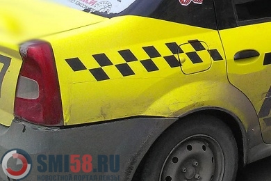 В Пензе таксисту обещали заказ в валюте, а в итоге украли с карты 40 тыс. рублей