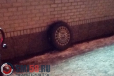 Очевидец сообщил, что у маршрутки в Пензе отвалилось колесо