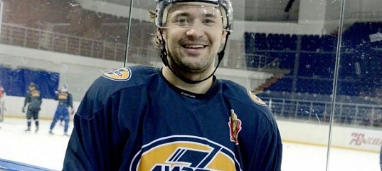 Роман Людучин открыл счет голам «Дизеля» в чемпионате ВХЛ