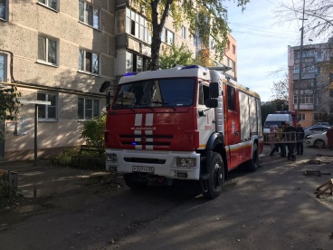 На улице Суворова в Пензе из горящего дома вывели 12 человек