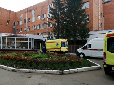В областную больницу начали доставлять тяжелых коронавирусных больных