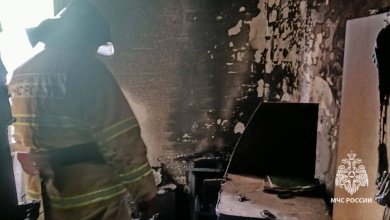 Названа предварительная причина пожара на улице Антонова в Пензе