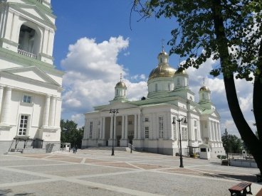 Верующих пензенцев зовут в церкви на Троицу