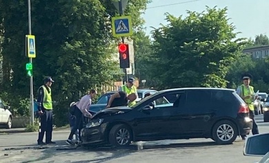 На перекрестке улиц Металлистов и Гоголя в Пензе случилось жесткое ДТП