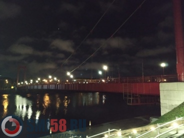 Освещение восстановили на Подвесном мосту в Пензе