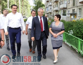 Белозерцев поздравил Гладкова с назначением врио губернатора Белгородской области