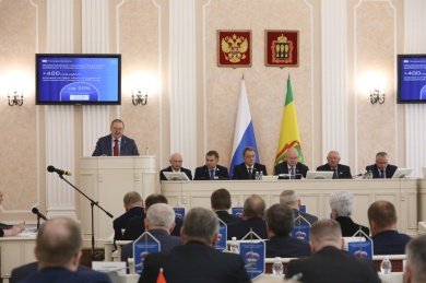 Мельниченко представил отчет о работе в 2023 и планах на 2024 год перед пензенским Заксобром