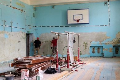 В школах Пензенской области отремонтируют шесть спортзалов