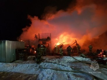 При пожаре на стройплощадке в Пензе погибли два человека