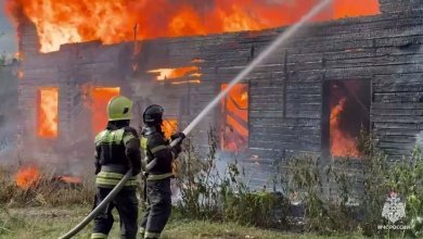 На улице Молодежной в Пензе вспыхнул расселенный дом