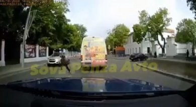 Появилось видео с наездом автомобиля на ребенка на улице Лермонтова в Пензе