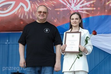 Кривонос и Мельниченко поздравили пензенских медиков с профессиональным праздником