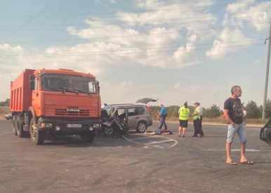 В ДТП с КамАЗом в Кузнецке погиб один и пострадали три человека