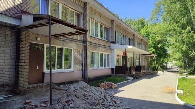 Поликлиника детской больницы в Кузнецке получила 1,4 млн рублей на ремонт входной группы