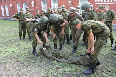 Участники сборов «Гвардеец» в Пензе осваивают тактическую медицину