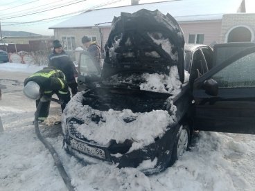 19-летний молодой человек госпитализирован после возгорания автомобиля в Городище