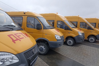 В Пензенской области состоялась выдача ключей от 45 новых школьных автобусов