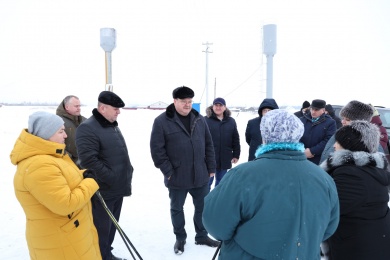 Олег Мельниченко проверил капремонт скважины в Неверкинском районе