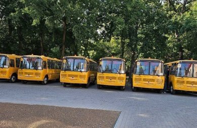 Пензенская область передала Запорожью школьные автобусы