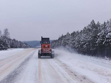 В Пензенской области к борьбе со снегом привлекли сельскохозяйственную и лесопожарную технику