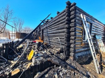 В Городищенском районе пожар уничтожил двухквартирный дом