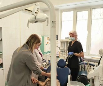 Дети-инвалиды могут вылечить зубы в областной больнице Пензы под наркозом
