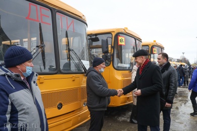 В Пензенской области 28 школ получили новые автобусы