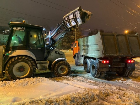С пензенских улиц вывезли еще около 10 тыс. кубометров снега