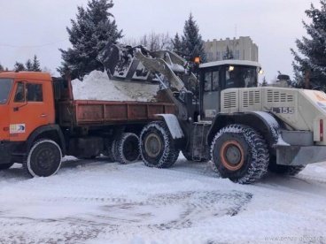 С улиц Пензы после снегопада вывезли более 300 кубометров снега