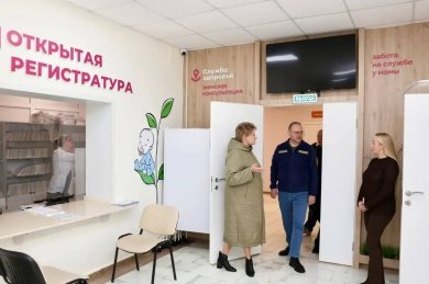 Пензенский губернатор проконтролировал капремонт поликлиники в Кузнецке