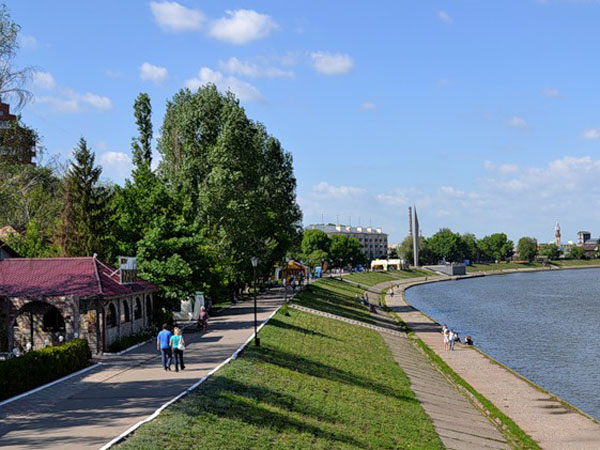 Улица набережной пензы. Пенза набережная реки. Улица набережная реки Пензы. Набережная реки Суры. Набережная реки Суры фото.