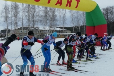 Команда Пензы лидировала на областной лыжной эстафете