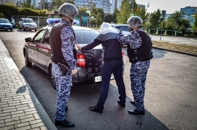 В Пензе росгвардейцы остановили избиение женщины на улице Ладожской