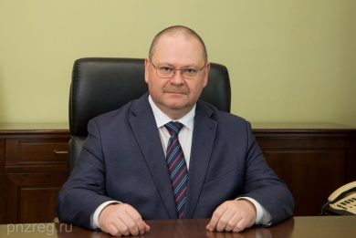 Олег Мельниченко поздравил пензенских женщин с 8 Марта