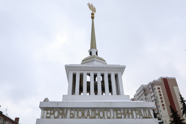 Пенза петербург. Памятник Ленину ВДНХ. Скульптура Ленина на ВДНХ. ВВЦ Москва памятники.