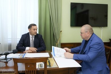 Олег Мельниченко и Алексей Комаров обсудили подготовку пензенских школ к учебному году