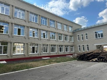 Пензенский министр образования проконтролировал капремонт школы в Шемышейке