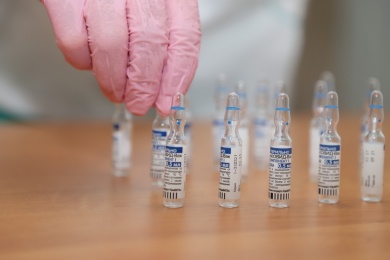 В Пензе от коронавируса привили 65 подростков