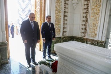Губернатор Олег Мельниченко прибыл в Самарканд