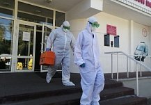 За сутки с коронавирусом госпитализировали еще 14 человек