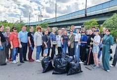 Более 13,5 тысячи пензенцев вышли на субботник во главе с мэром.