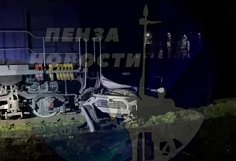 В Пензе тепловоз протаранил иномарку