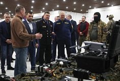 Губернатор Олег Мельниченко посетил ДНР