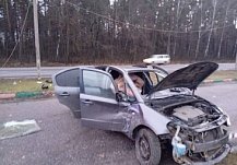 В Городищенском районе иномарка протаранила стойку АЗС