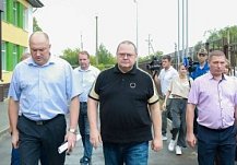 Губернатор Олег Мельниченко осмотрел школу, дорогу и казачий корпус в Пачелмском районе