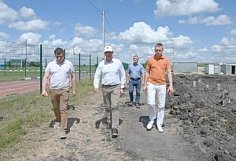 Олег Денисов осмотрел строительные площадки ФОКа и бассейна в Пензе